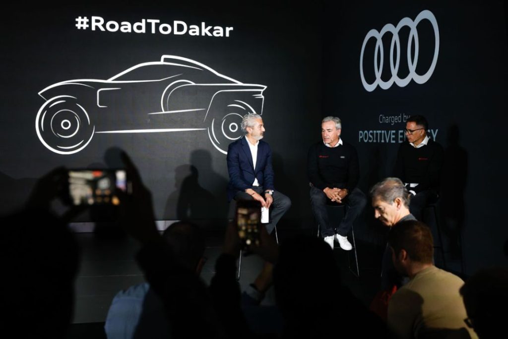 CARLOS SAINZ AUDI DAKAR 4 Motor16