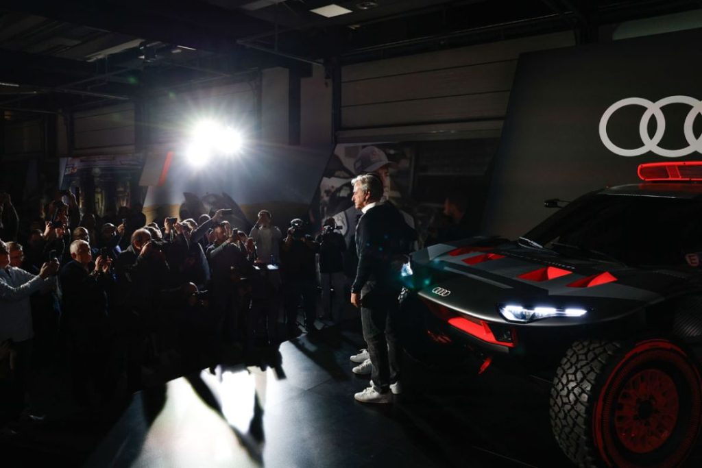 CARLOS SAINZ AUDI DAKAR 9 Motor16