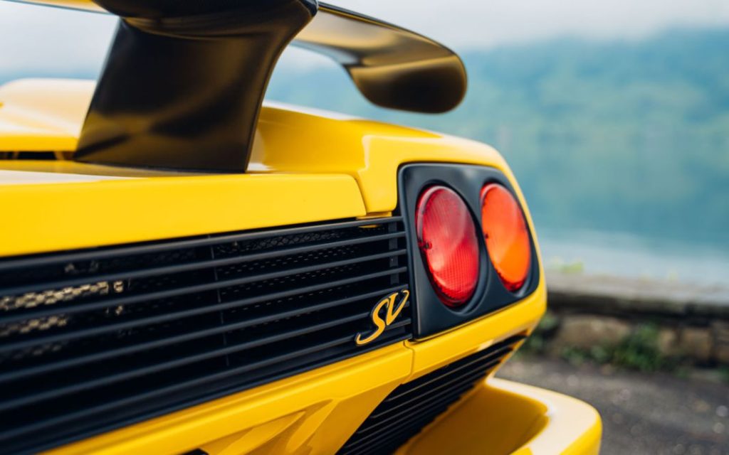 Lamborghini Diablo SV Roadster 30 Motor16