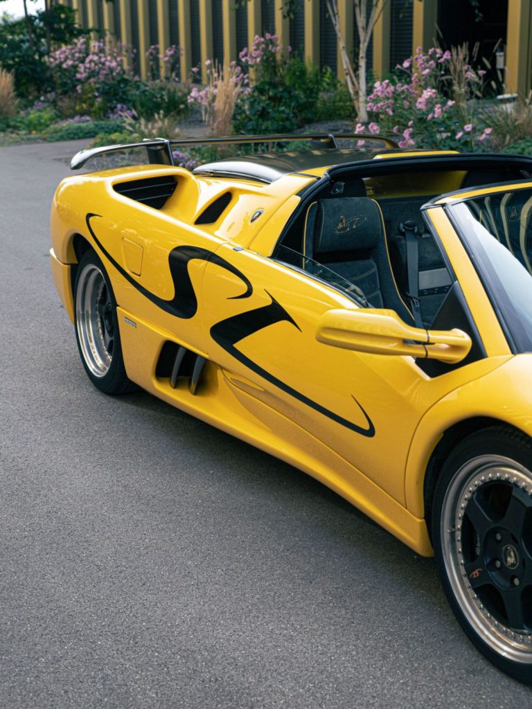 Lamborghini Diablo SV Roadster 34 Motor16