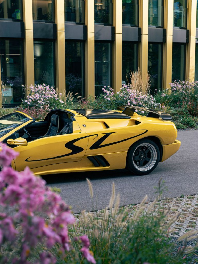 Lamborghini Diablo SV Roadster 41 Motor16