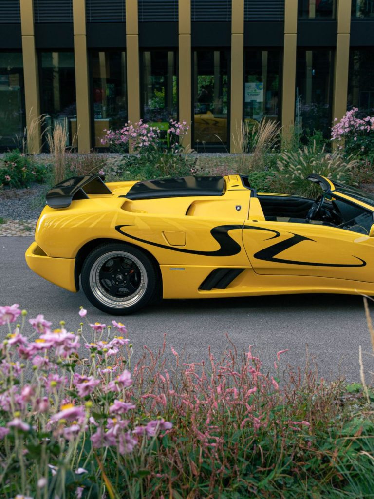 Lamborghini Diablo SV Roadster 44 Motor16