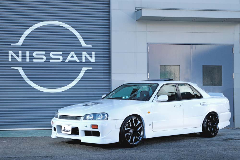 Nissan Adonis Skyline