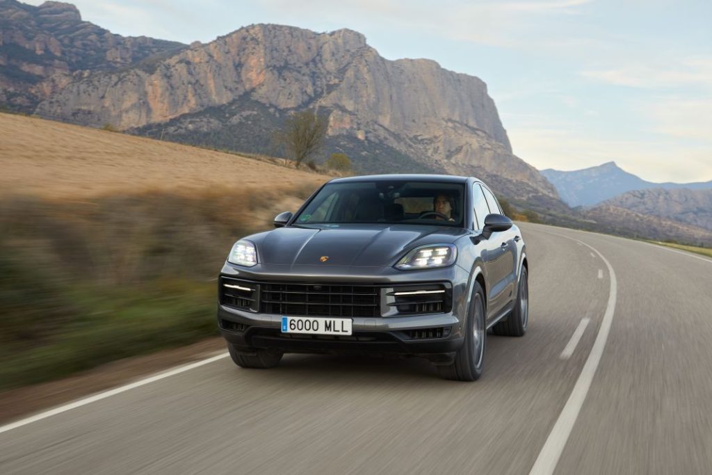 Porsche Cayenne S 52 Motor16