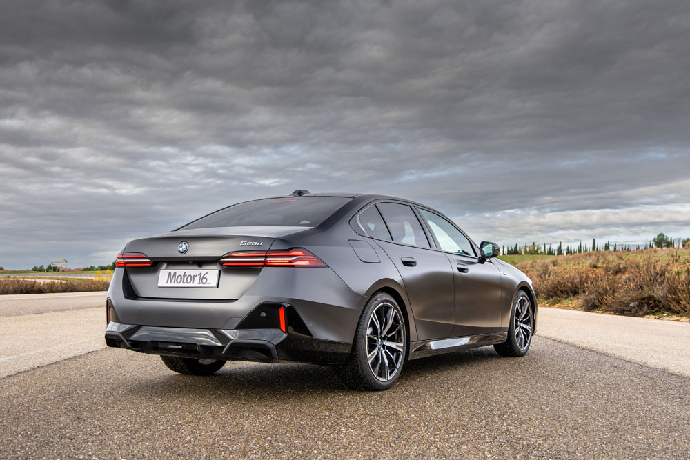 2024 BMW 520d. Prueba. Imagen trasera.