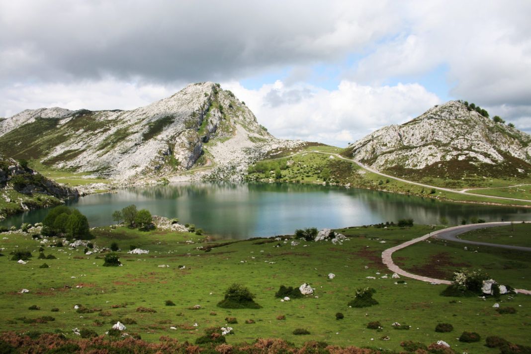 EN CLAVE VERDE: ASTURIAS Y SUS PUEBLOS
