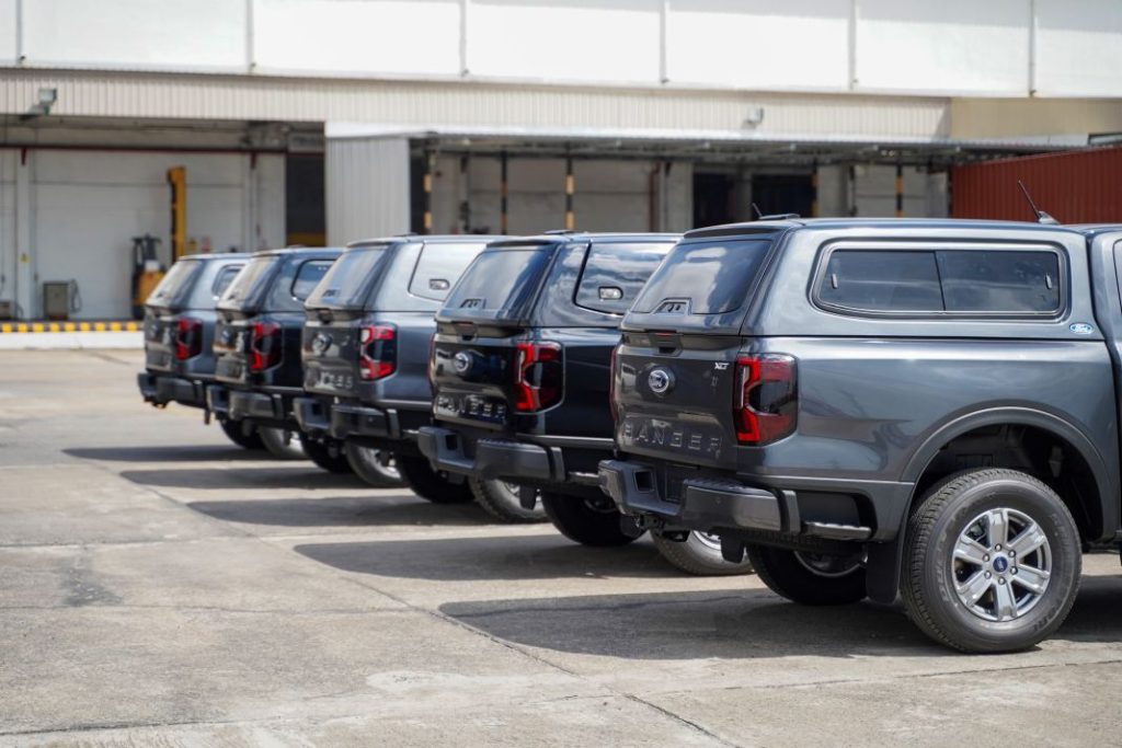 Coches cada vez más anchos, problemas para aparcar.