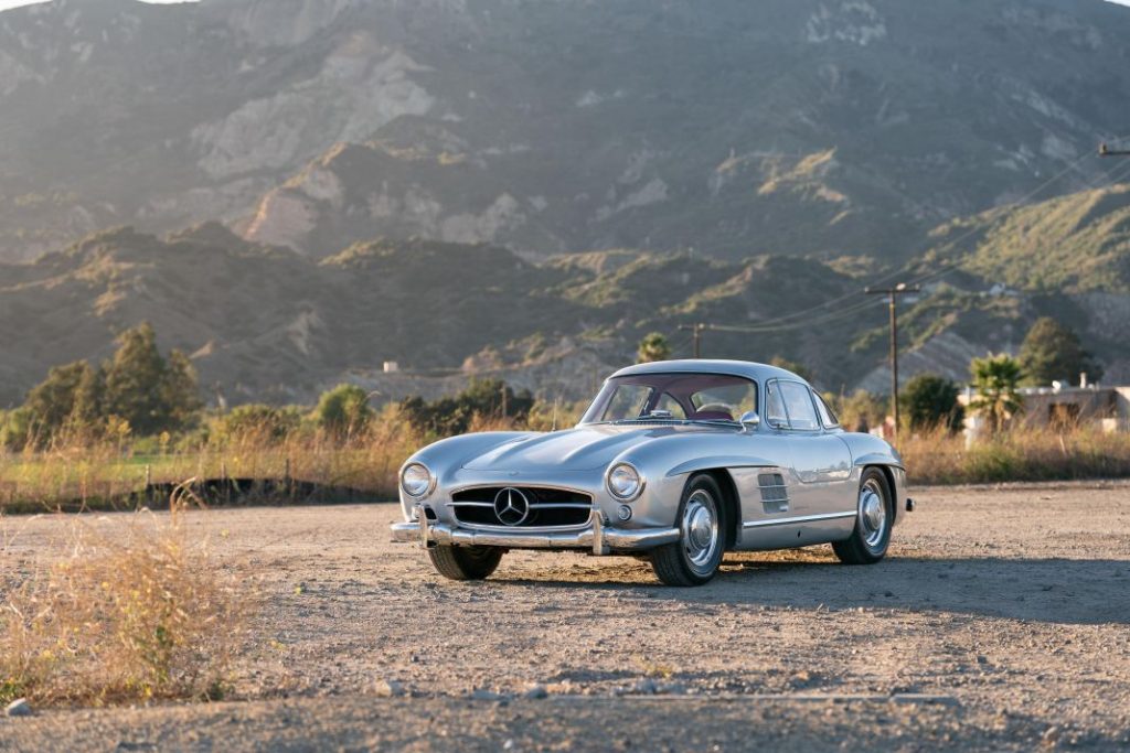 Mercedes 300SL Gullwing 2 Motor16
