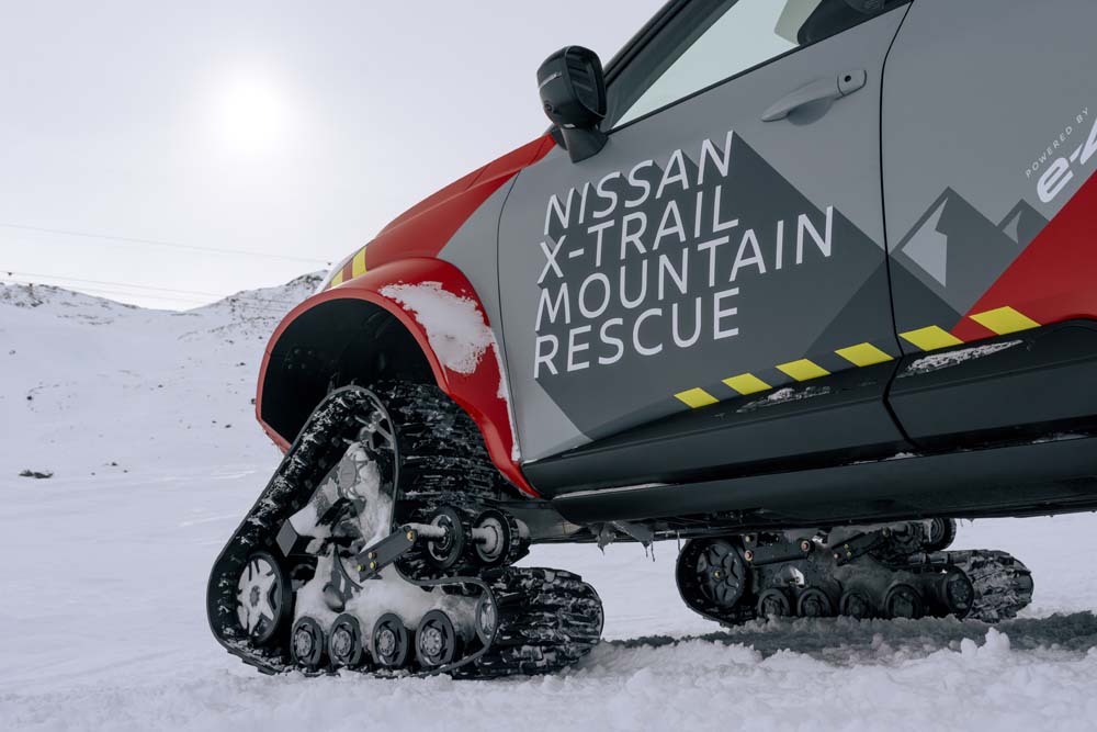 Nissan X-Trail Mountain Rescue