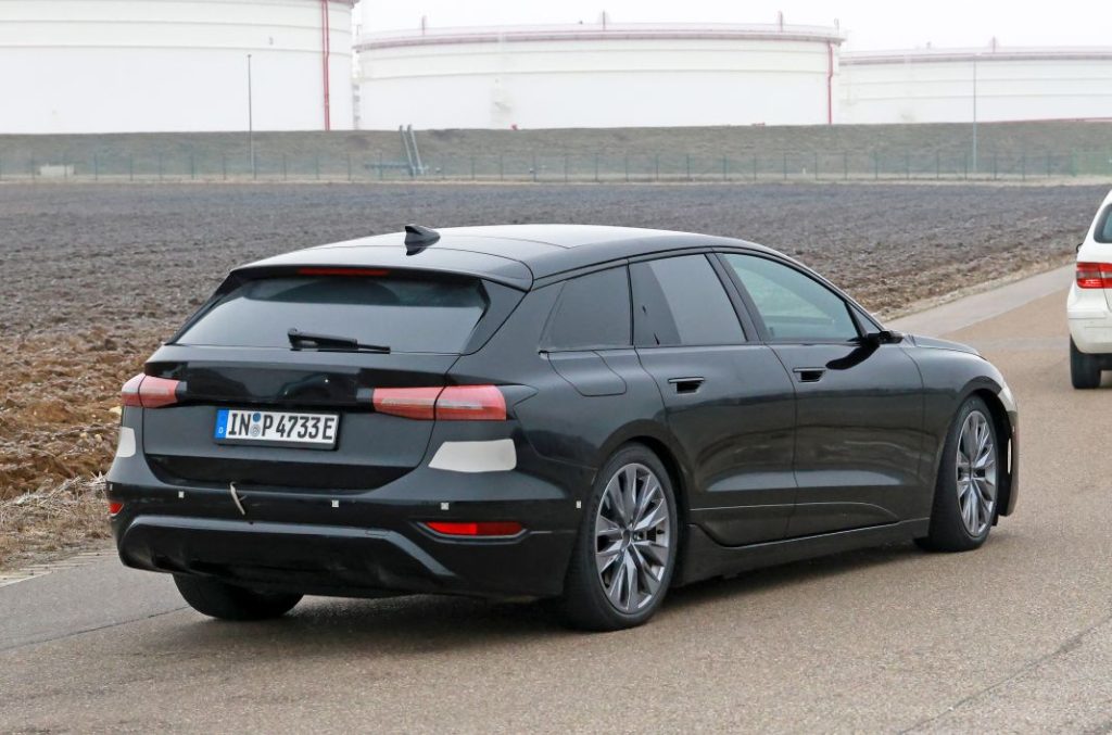 Audi A6 Avant e-tron 12