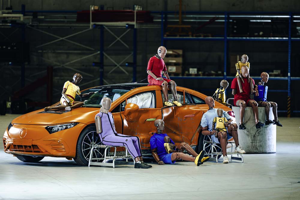 Dummies o maniquíes empleados por Mercedes en sus pruebas de choque.