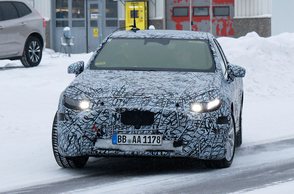 Mercedes EQC C class 8 Motor16