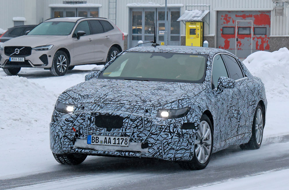 Mercedes EQC C class 9 Motor16