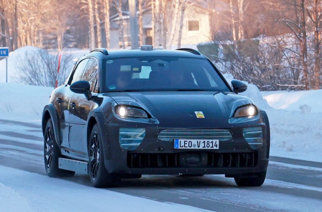 Porsche Cayenne EV mule 13 Motor16