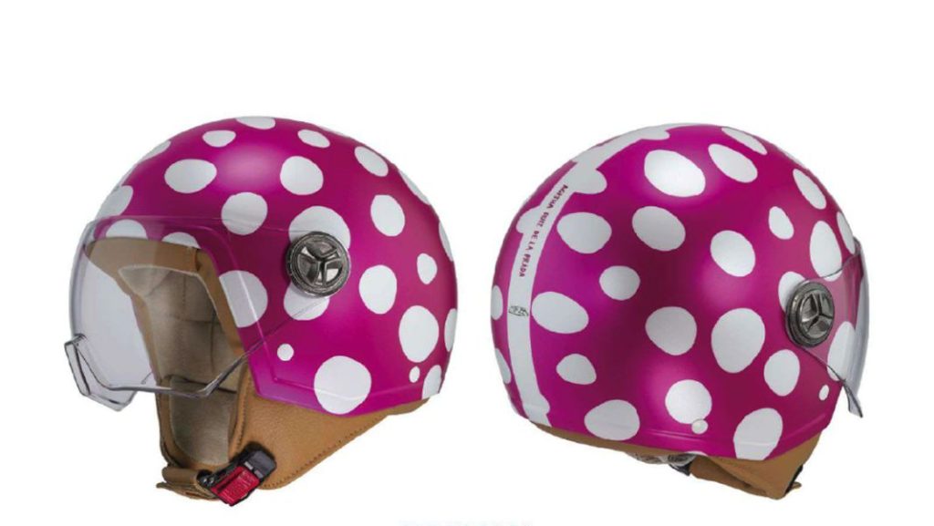 casco agatha ruiz de la prada NZI2 Motor16