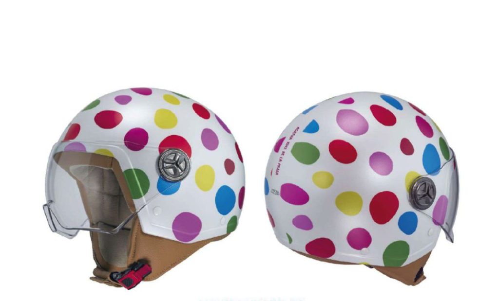 casco agatha ruiz de la prada NZI3 Motor16