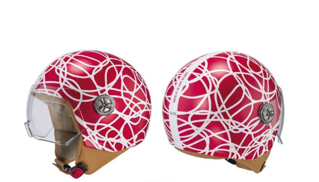 casco agatha ruiz de la prada NZI5 Motor16