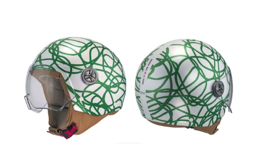 casco agatha ruiz de la prada NZI6 Motor16