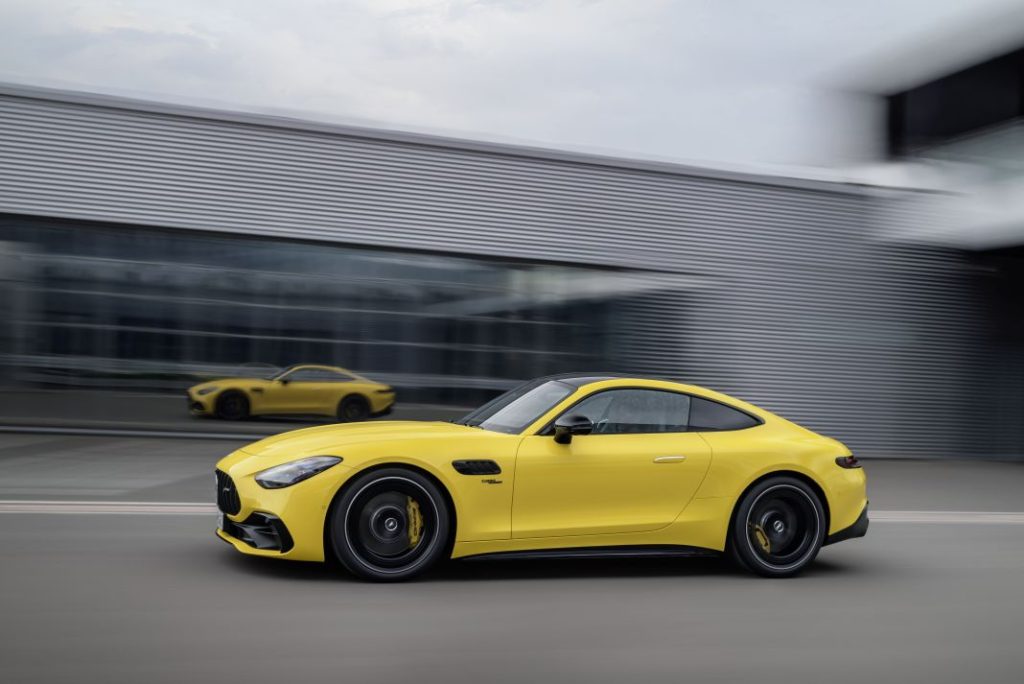 2024 Mercedes AMG GT 43 Coupe 2 Motor16