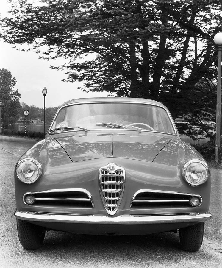 Alfa Romeo Giulietta Sprint 8 Motor16