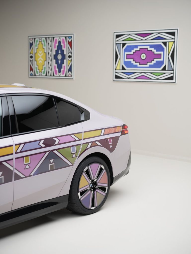 BMW i5 art car Flow NOSTOKANA 7 5 Motor16
