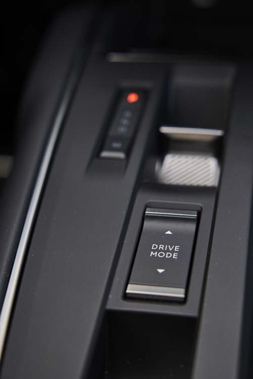 Citroen C5 Aircross Hybrid 136 CV 6 Motor16