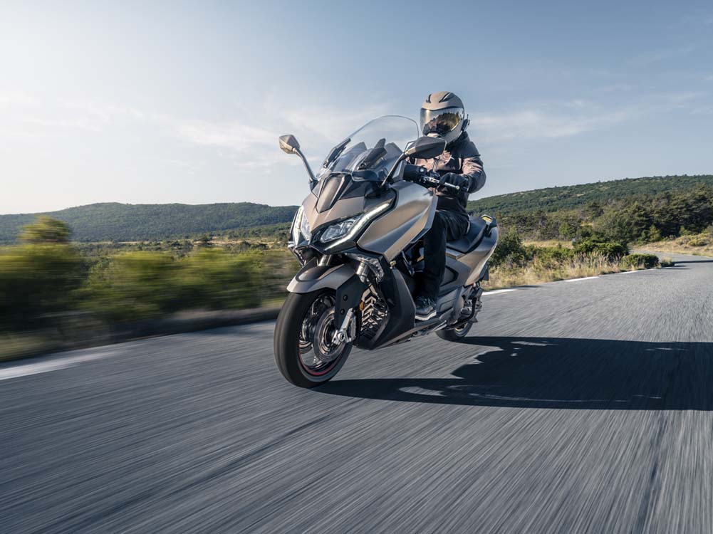 Kymco AK 550 Premium 20 Motor16