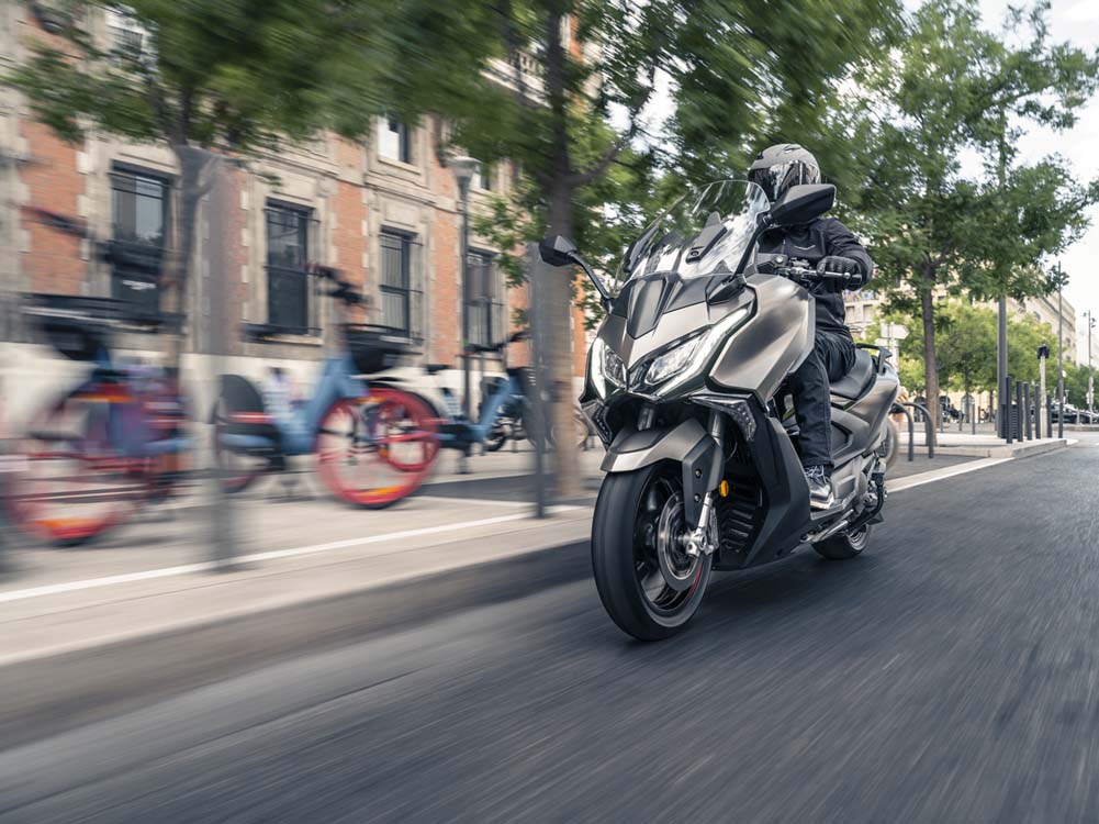 Kymco AK 550 Premium 26 Motor16