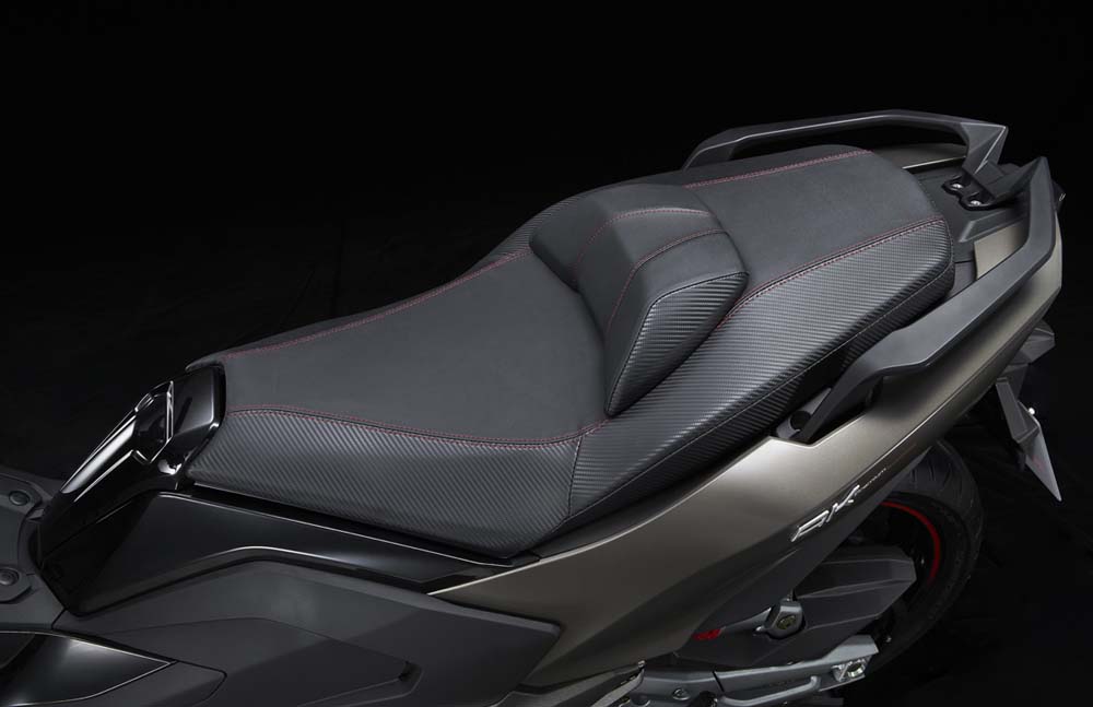 Kymco AK 550 Premium 52 Motor16