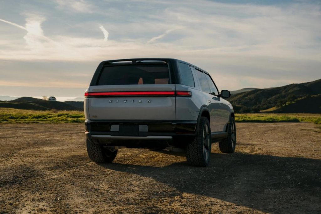 Rivian R2 (12)