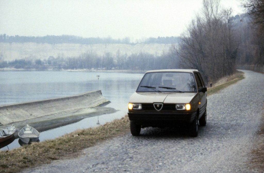 alfa romeo z33 zagato 6 Motor16