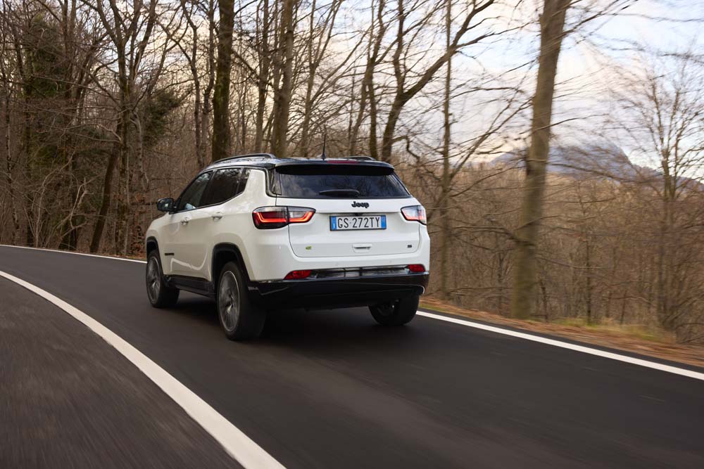 Jeep Renegade y Compass e Hybrid 5 1 Motor16