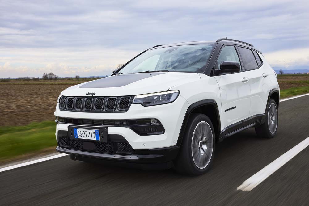 Jeep Renegade y Compass e Hybrid 6 Motor16