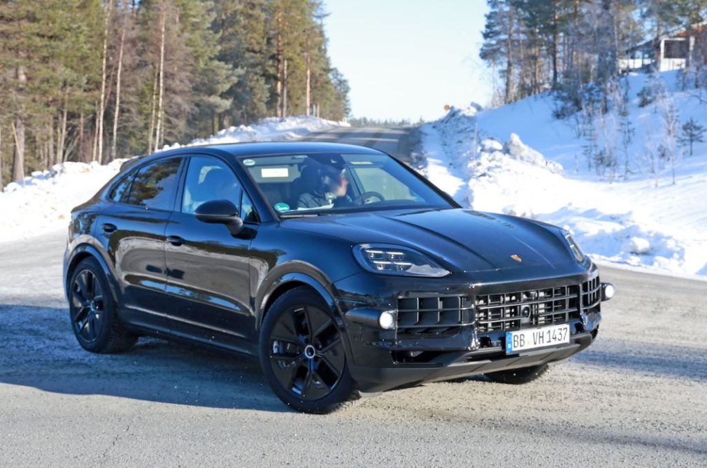 Porsche Cayenne Coupe 2026 6 Motor16