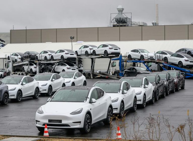 Tesla se lanza en picado a invadir el país de los ‘petrodólares’ con sus coches eléctricos