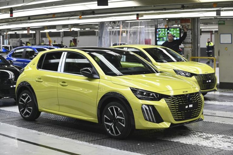 Los fabricantes de coches europeos avisan a Trump: Los aranceles no benefician a EE.UU.
