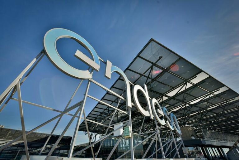Endesa suma potencia y puntos de recarga pública para coches eléctricos