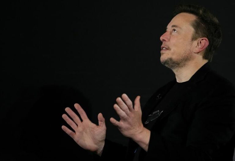El regalo que Trump hace a Tesla con los aranceles a los vehículos que llegan desde fuera de sus fronteras