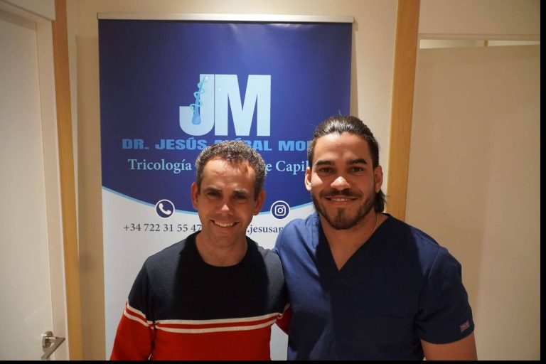 Clínica Capilar Mora permite preparar el trasplante capilar en Madrid con primera consulta gratuita y técnica avanzada