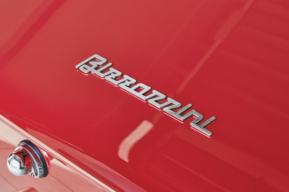 1965 Bizzarrini 5300 GT Revival Corsa 3 Motor16