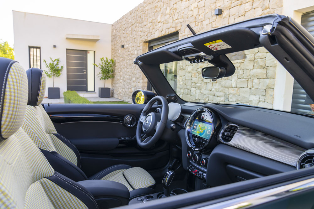 2022 Mini Cooper S Cabrio Resolute Edition interior