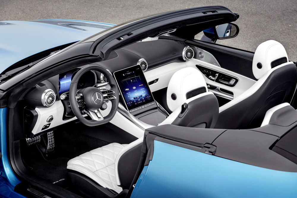 2022 Mercedes-AMG SL 43 interior