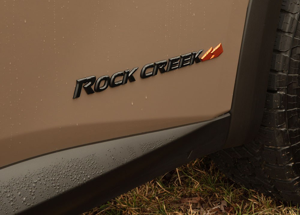 2023 Nissan Pathfinder Rock Creek 18 Motor16