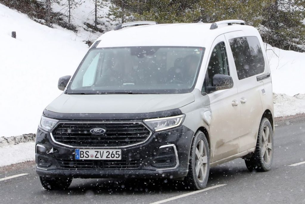 Ford Tourneo Connect PHEV 2 1 Motor16