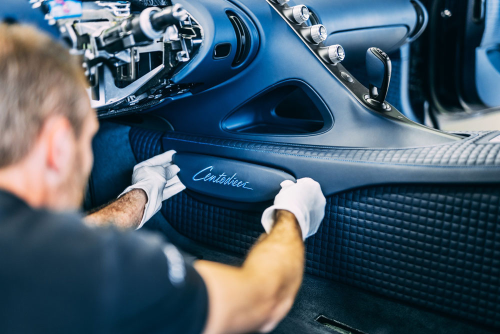 Fabricación interior Bugatti Centodieci