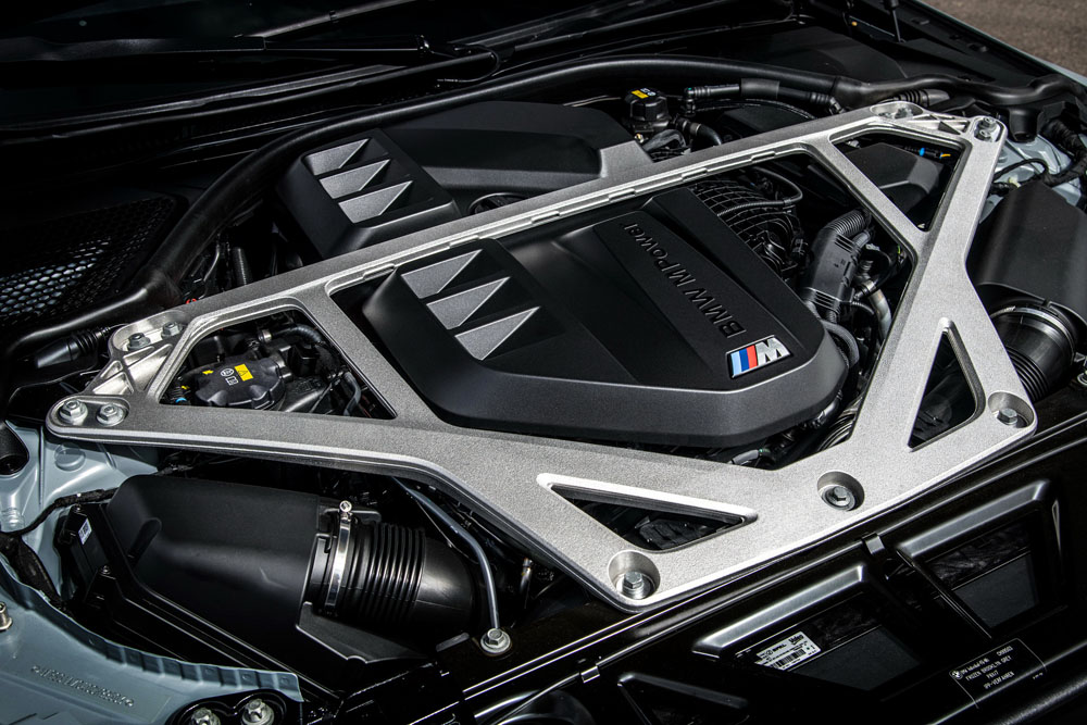 2023 BMW M4 CSL 8 Motor16