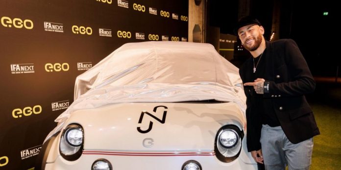 Neymar: Así ha personalizado su último coche