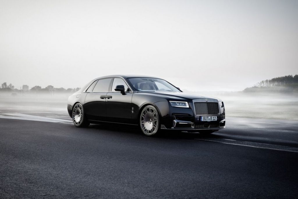 BRABUS 700 based on Rolls Royce Ghost Extended Outdoor klein 1 1170x780 1 Motor16