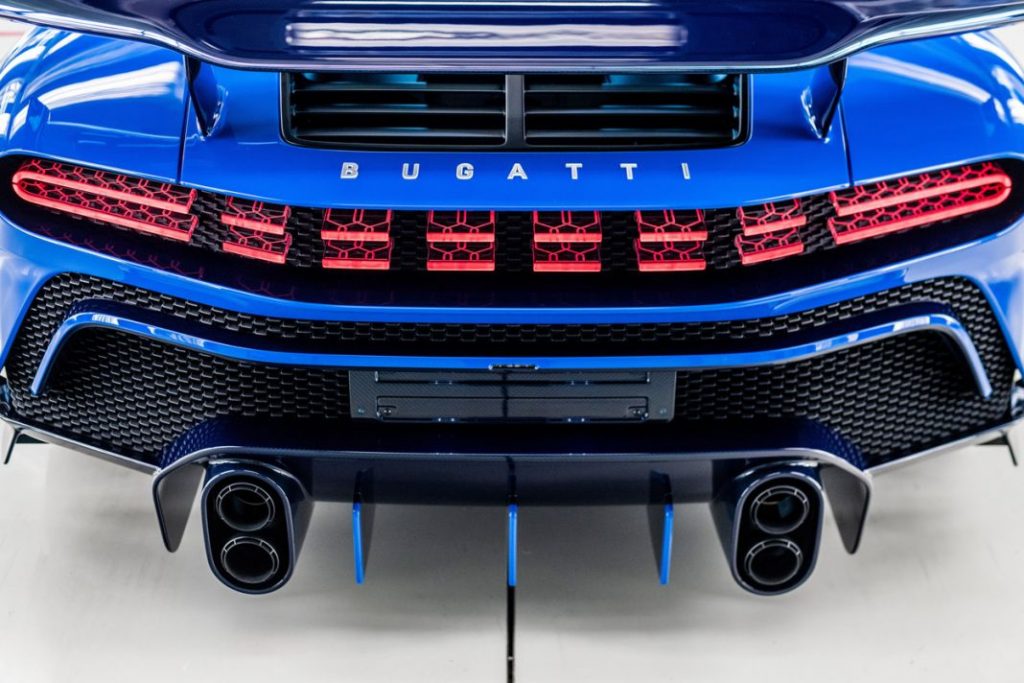 Primer Bugatti Centodieci 7 Motor16