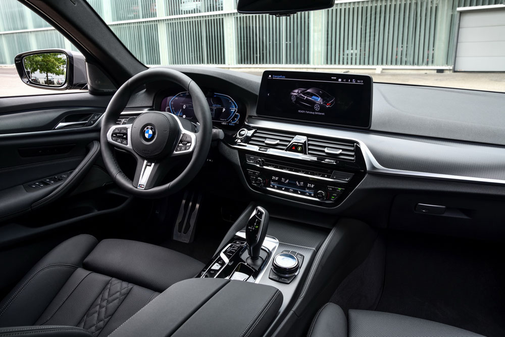 BMW Serie 5 PHEV interior